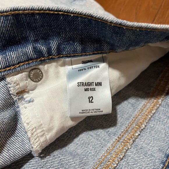 Express Light Wash Distressed Denim Mini Skirt - Straight Mini Mid-rise Size 12 - Picture 4 of 5